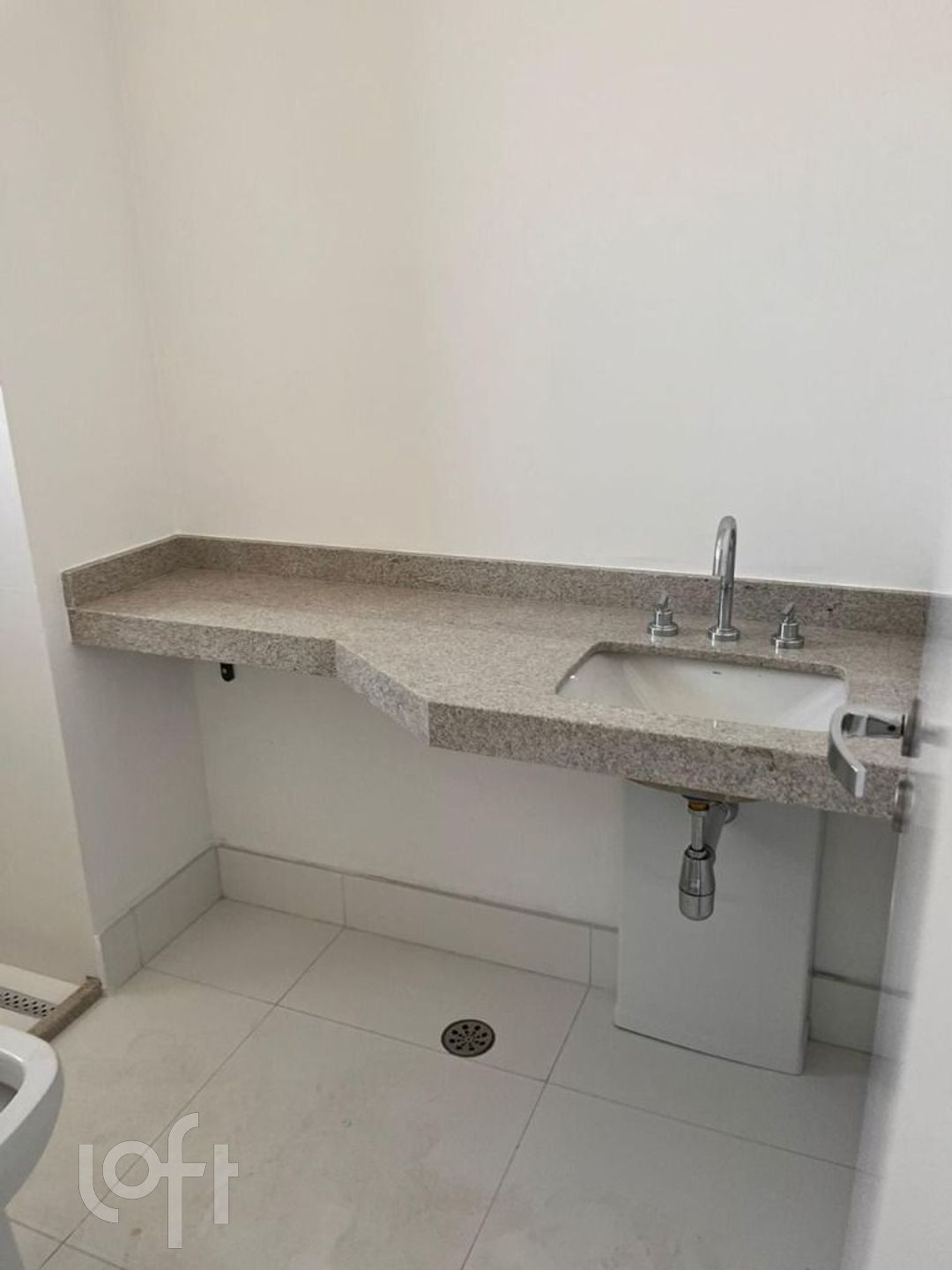 Apartamento à venda com 3 quartos, 143m² - Foto 21