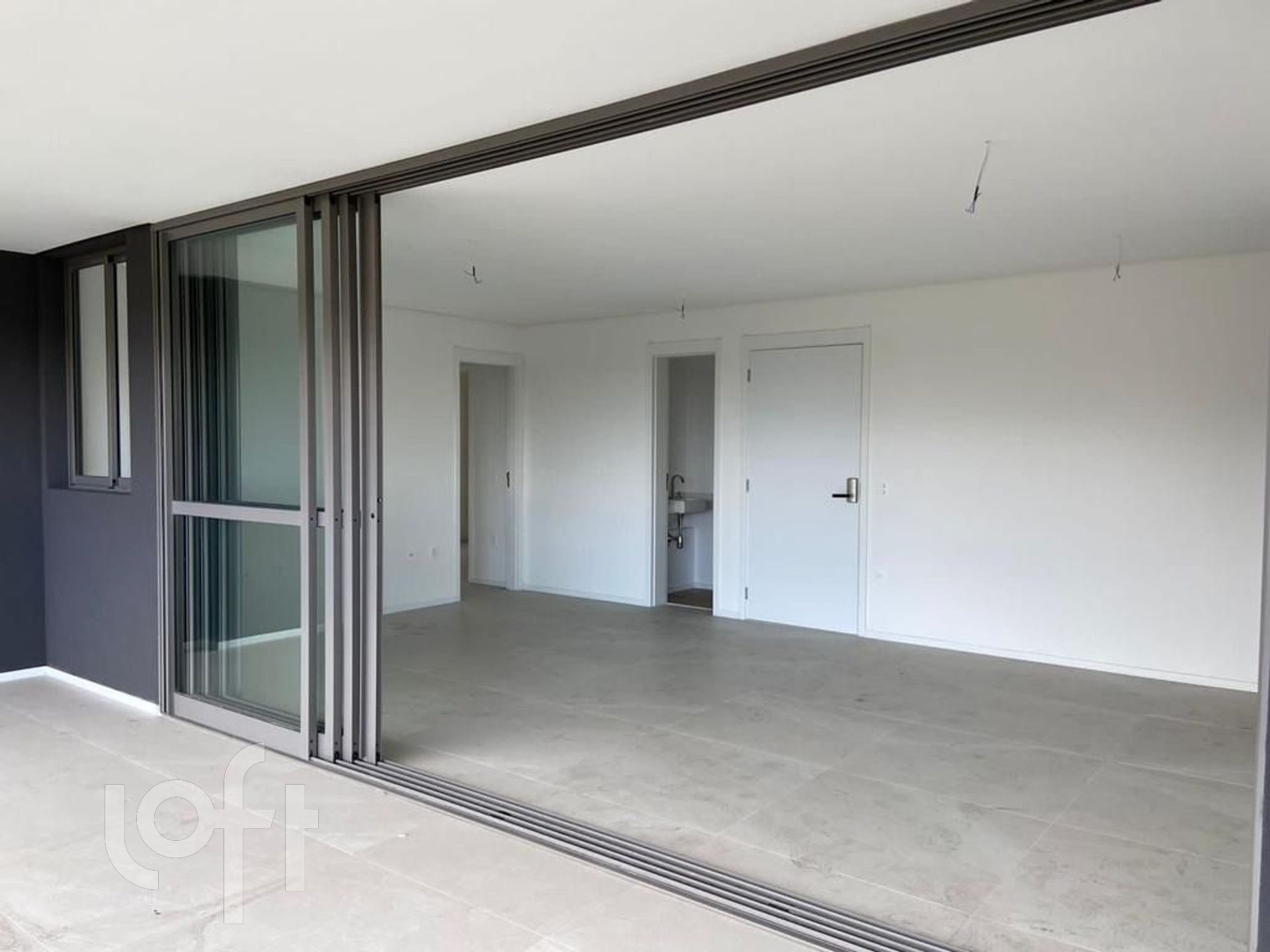 Apartamento à venda com 3 quartos, 143m² - Foto 5