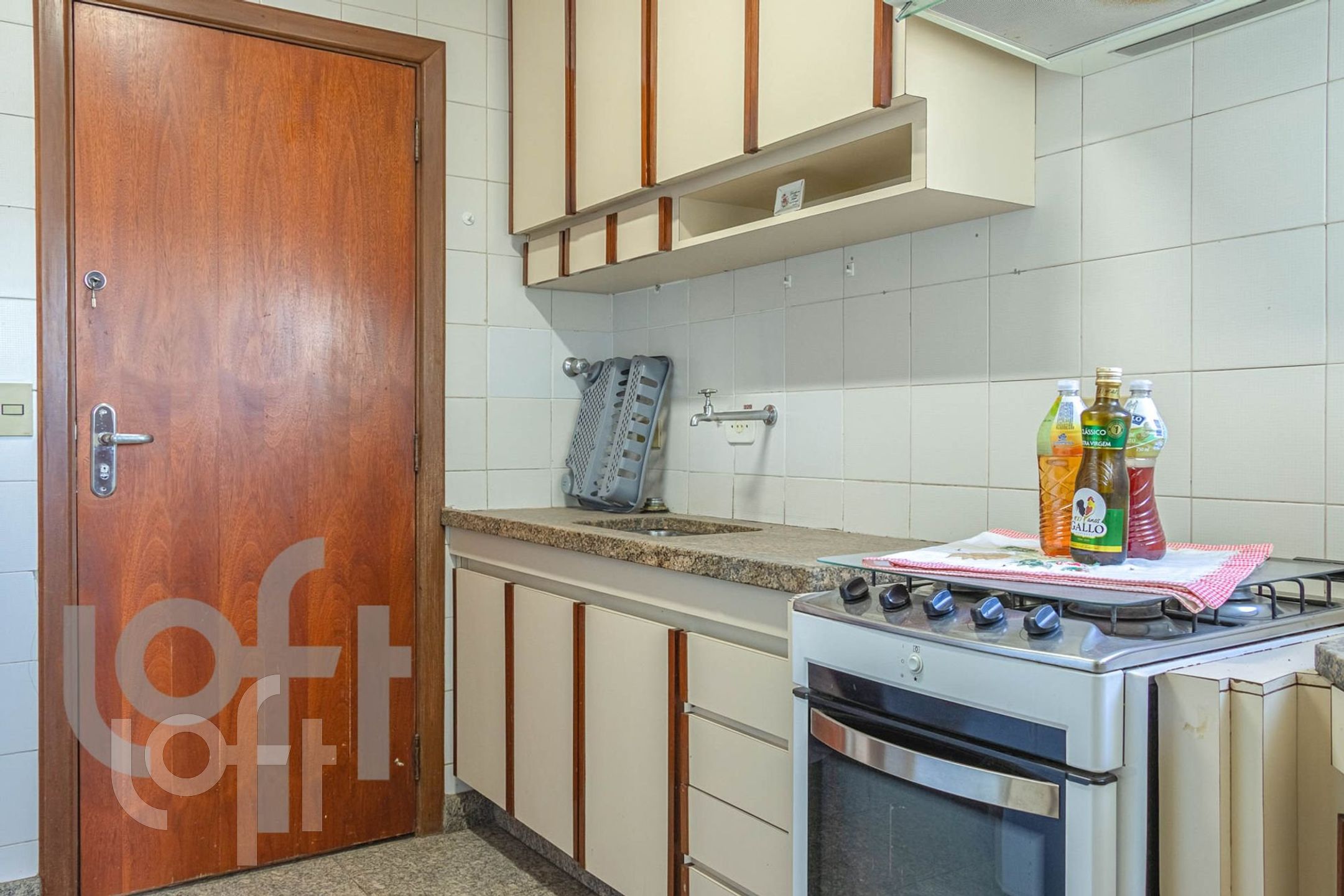 Apartamento à venda com 3 quartos, 77m² - Foto 18