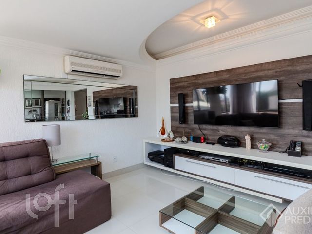 Apartamento com 72m², 2 dormitórios, 1 suíte, 1 vaga, Vila Ipiranga em Porto Alegre