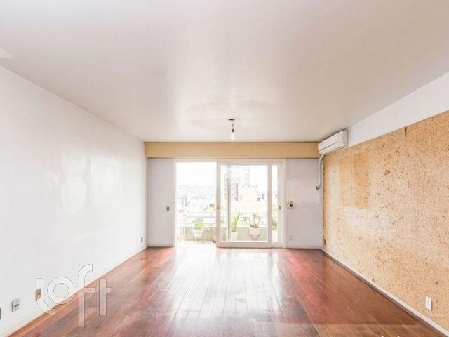 Apartamento com 282m², 3 dormitórios, 1 suíte, 2 vagas, Petrópolis em Porto Alegre