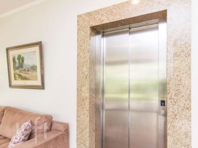 Apartamento com 282m², 3 dormitórios, 1 suíte, 2 vagas, Petrópolis em Porto Alegre