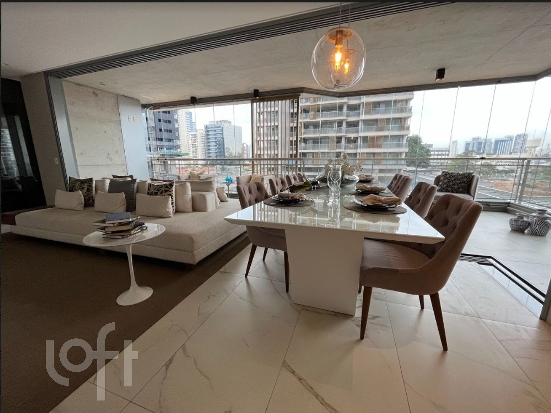 Apartamento à venda com 4 quartos, 163m² - Foto 1