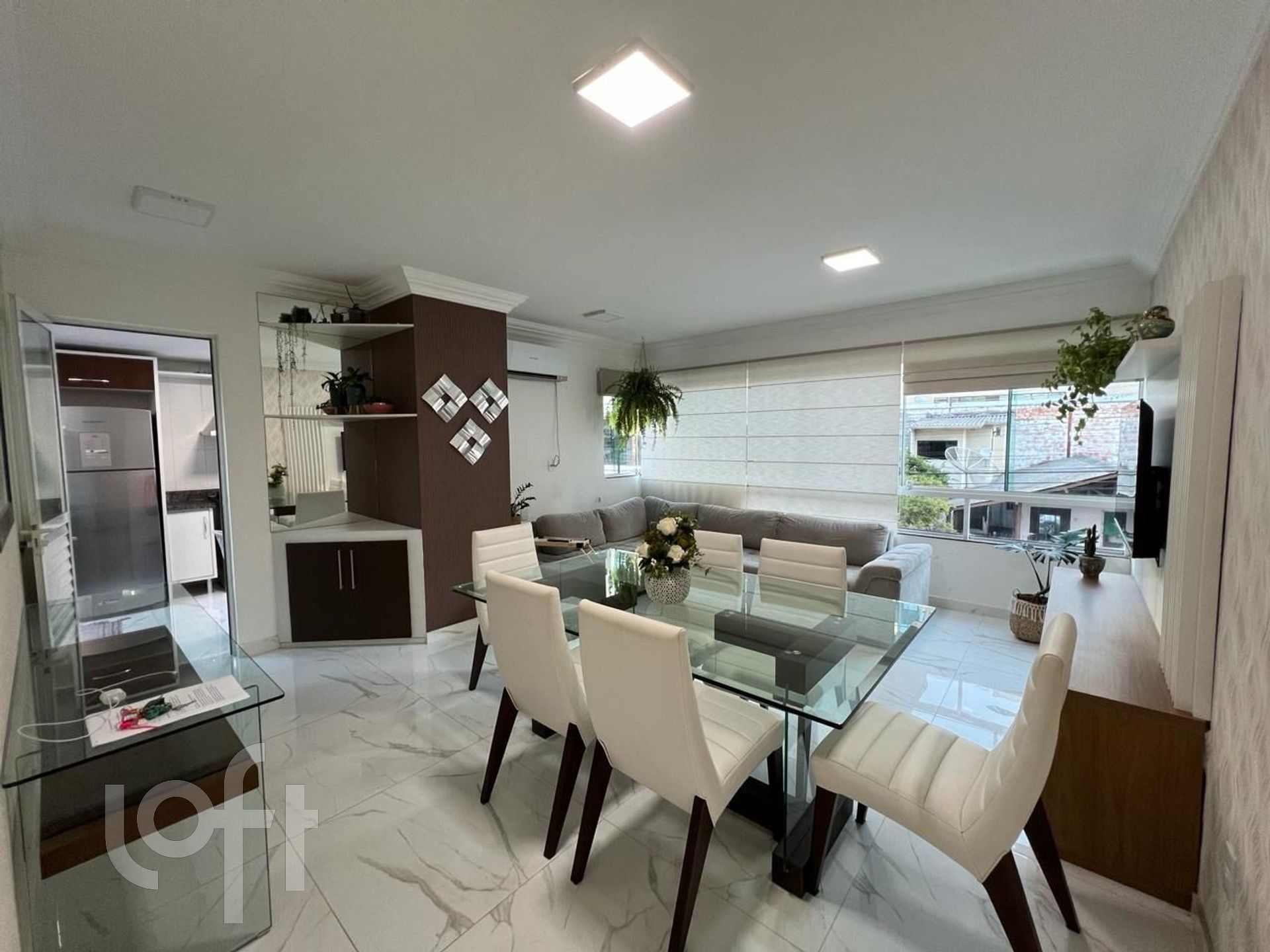 Apartamento à venda em Nações com 92 m², 2 quartos, 1 suíte, 1 vaga