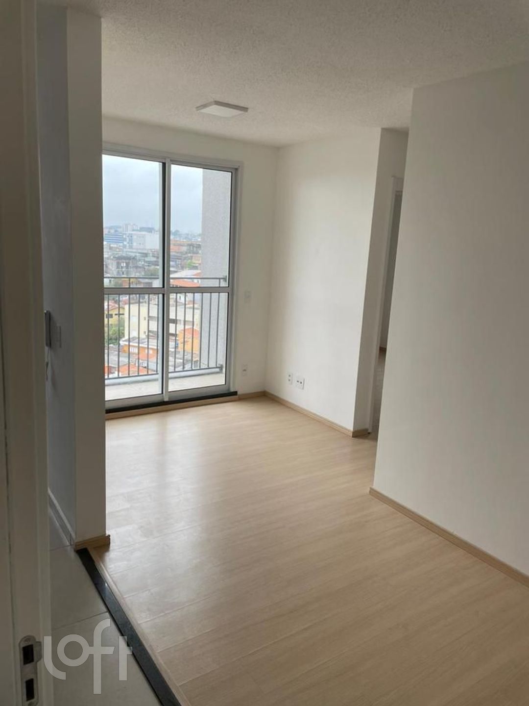 Apartamento à venda com 2 quartos, 44m² - Foto 1