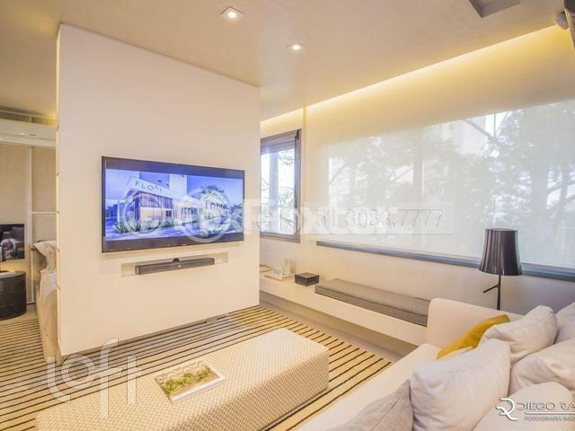 Apartamento com 48m², 1 dormitório, 1 suíte, 1 vaga, Petrópolis em Porto Alegre