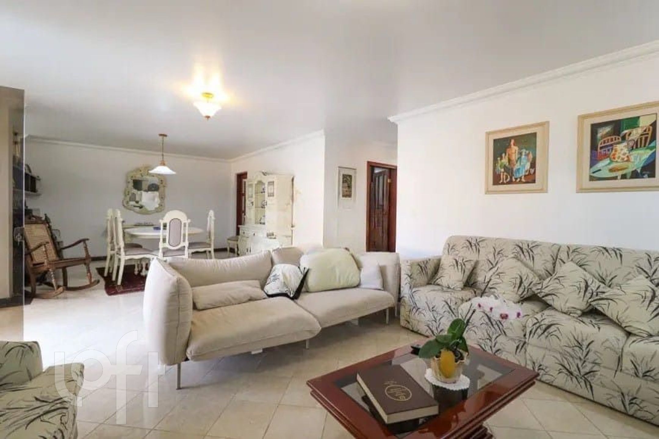 Casa à venda em Morumbi com 345 m², 4 quartos, 2 s