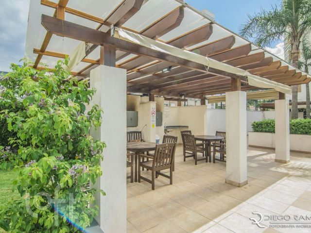 Apartamento com 69m², 3 dormitórios, 1 suíte, 1 vaga, Cristo Redentor em Porto Alegre