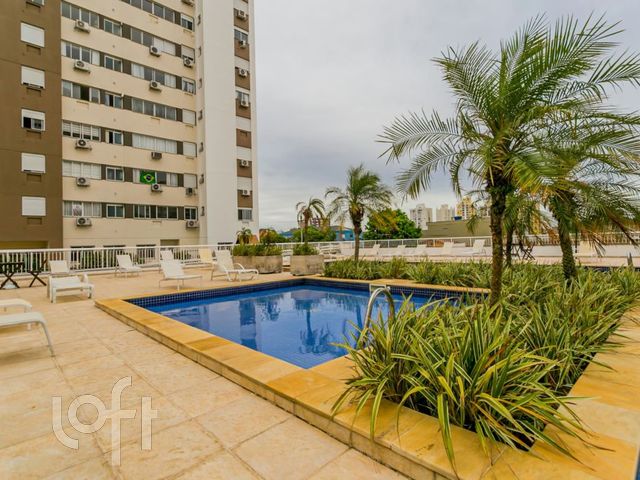 Apartamento com 69m², 3 dormitórios, 1 suíte, 1 vaga, Cristo Redentor em Porto Alegre