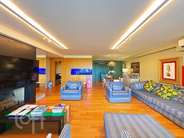 Apartamento com 203m², 3 dormitórios, 3 suítes, 3 vagas, Boa Vista em Porto Alegre