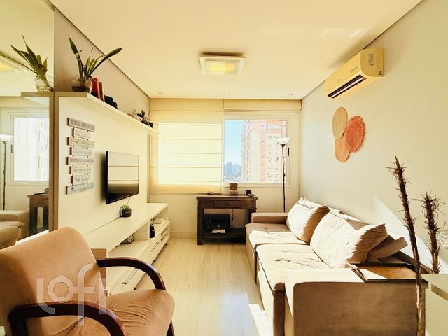 Apartamento com 68m², 3 dormitórios, 1 suíte, 1 vaga, Vila Ipiranga em Porto Alegre