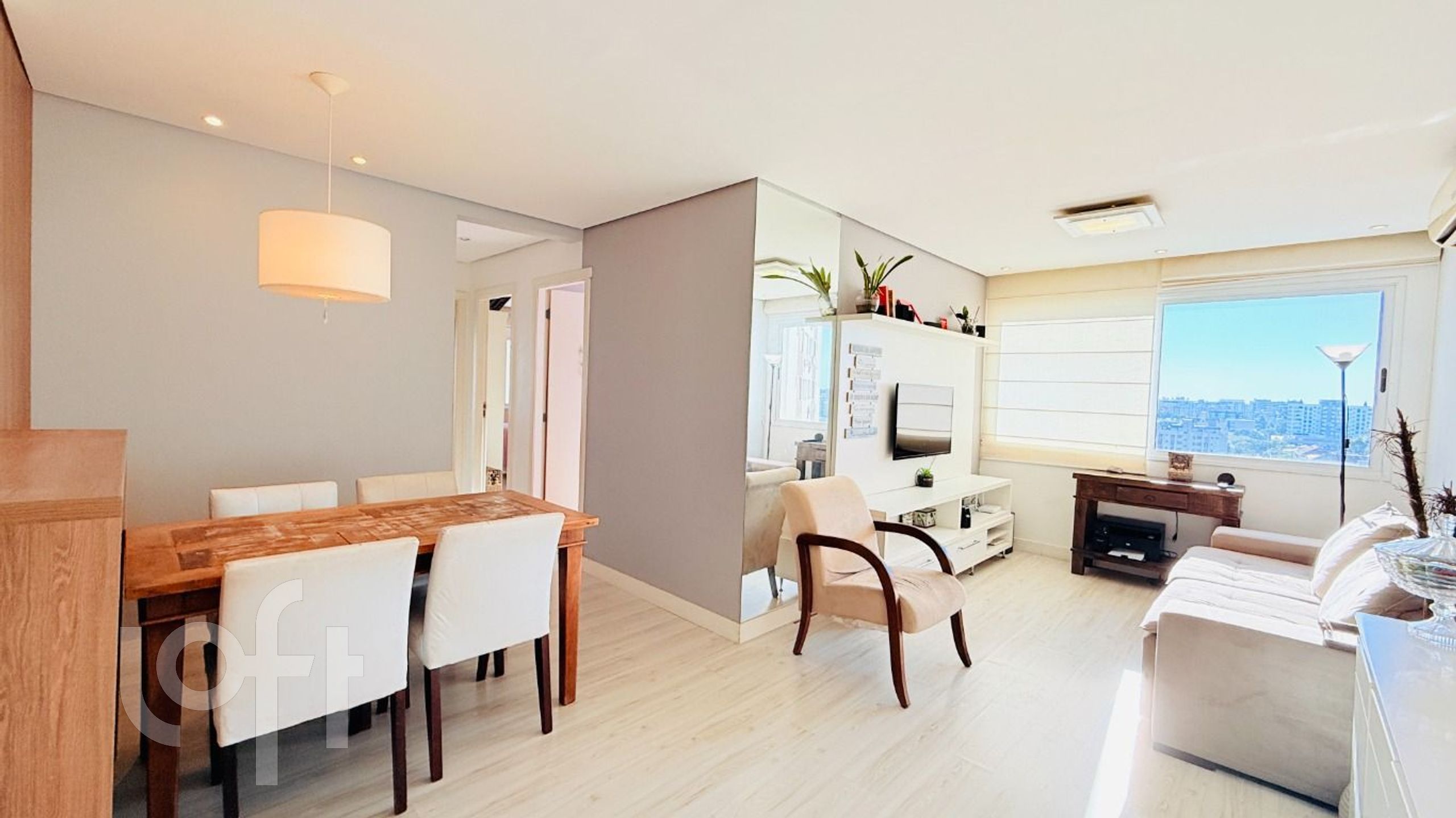 Apartamento com 68m², 3 dormitórios, 1 suíte, 1 vaga, Vila Ipiranga em Porto Alegre