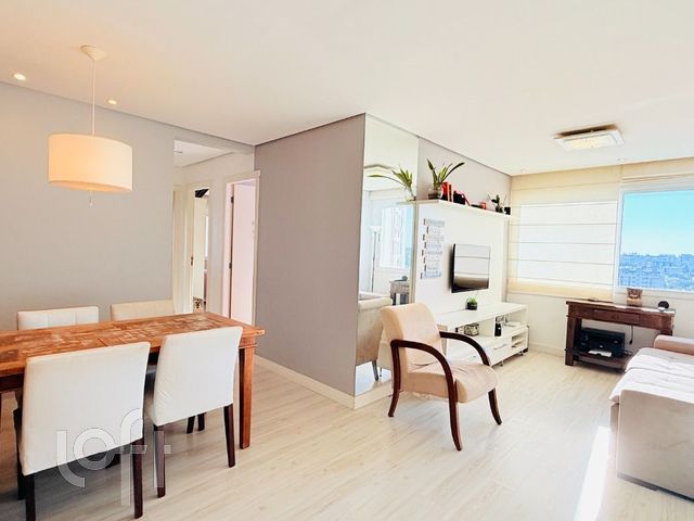 Apartamento com 68m², 3 dormitórios, 1 suíte, 1 vaga, Vila Ipiranga em Porto Alegre