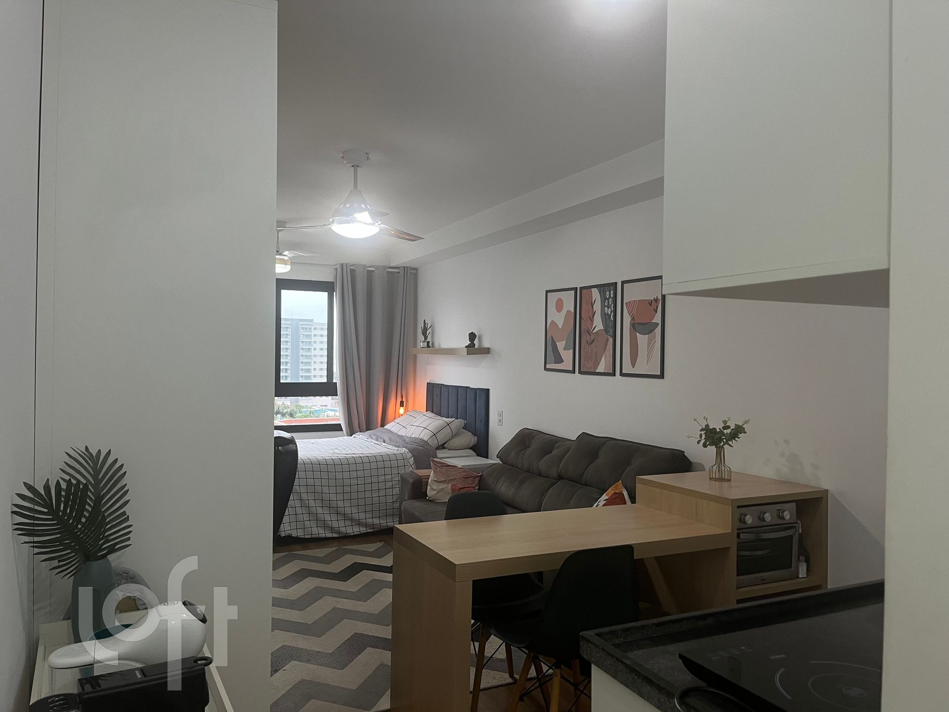 Apartamento à venda com 1 quarto, 28m² - Foto 1