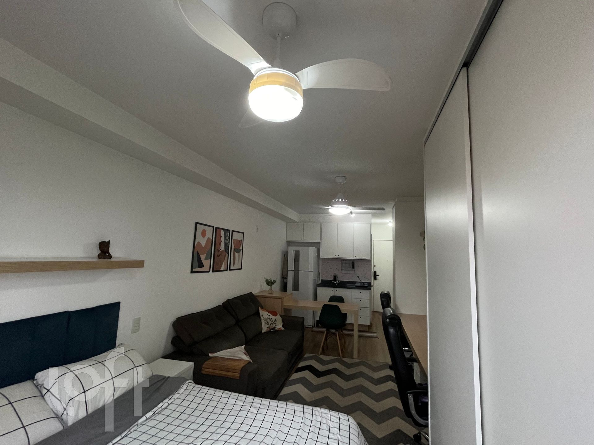 Apartamento à venda com 1 quarto, 28m² - Foto 3