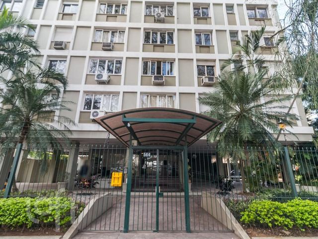 Apartamento com 104m², 3 dormitórios, 1 suíte, Moinhos de Vento em Porto Alegre