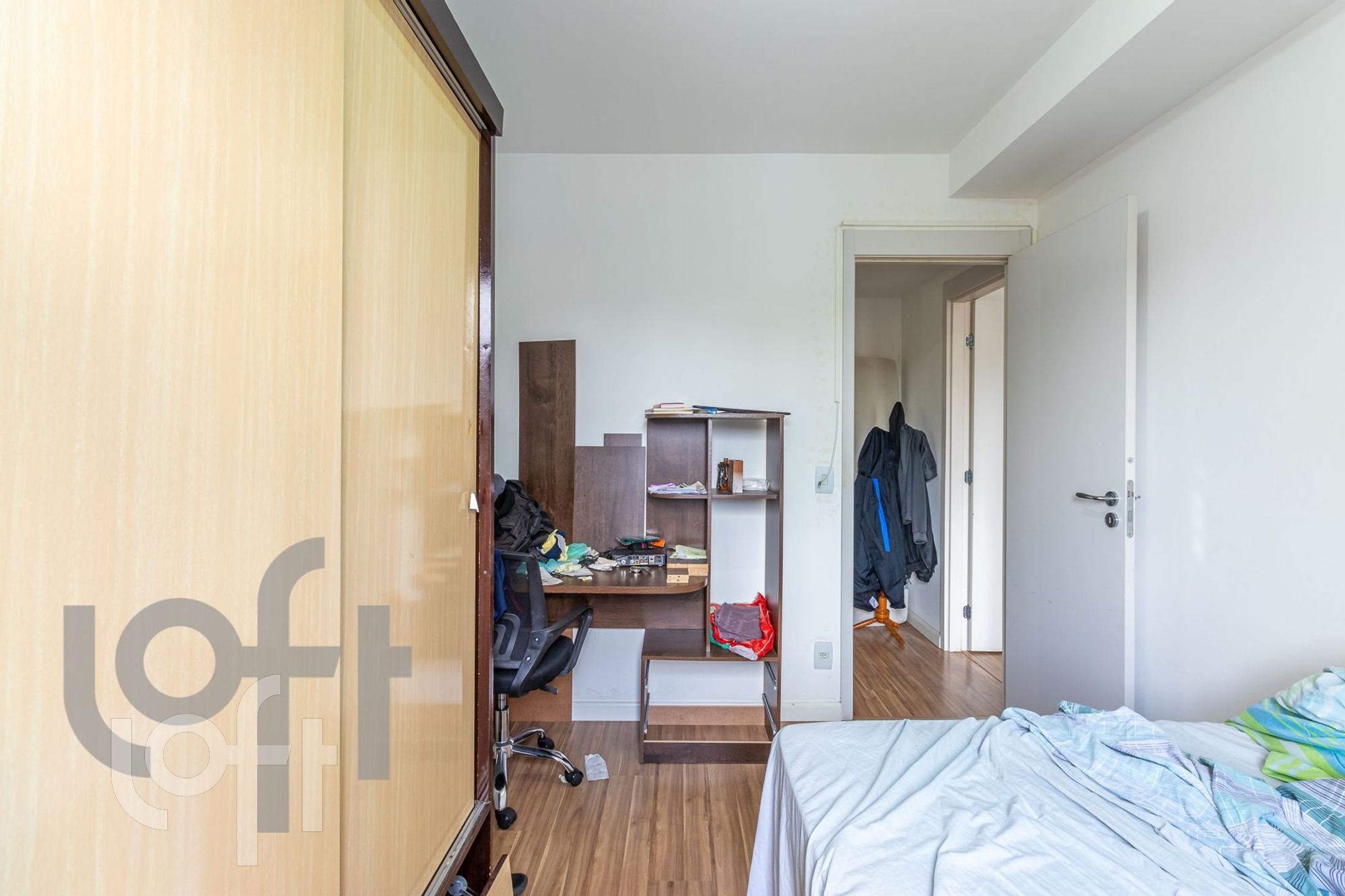 Apartamento à venda com 2 quartos, 68m² - Foto 4