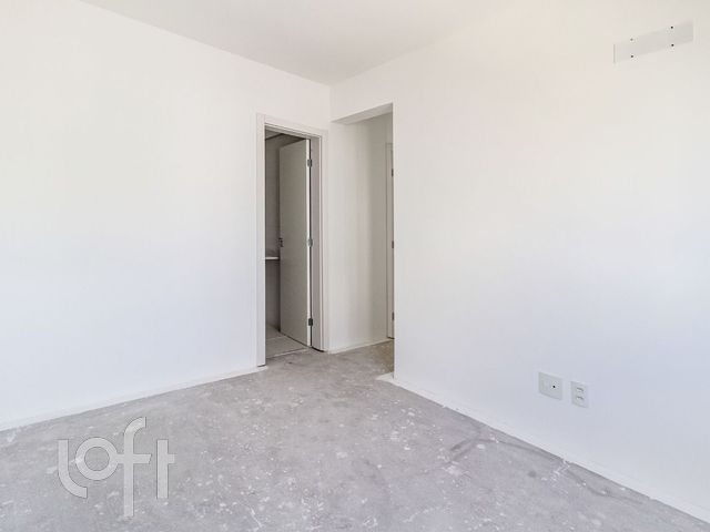 Apartamento com 56m², 2 dormitórios, 1 suíte, 1 vaga, Floresta em Porto Alegre