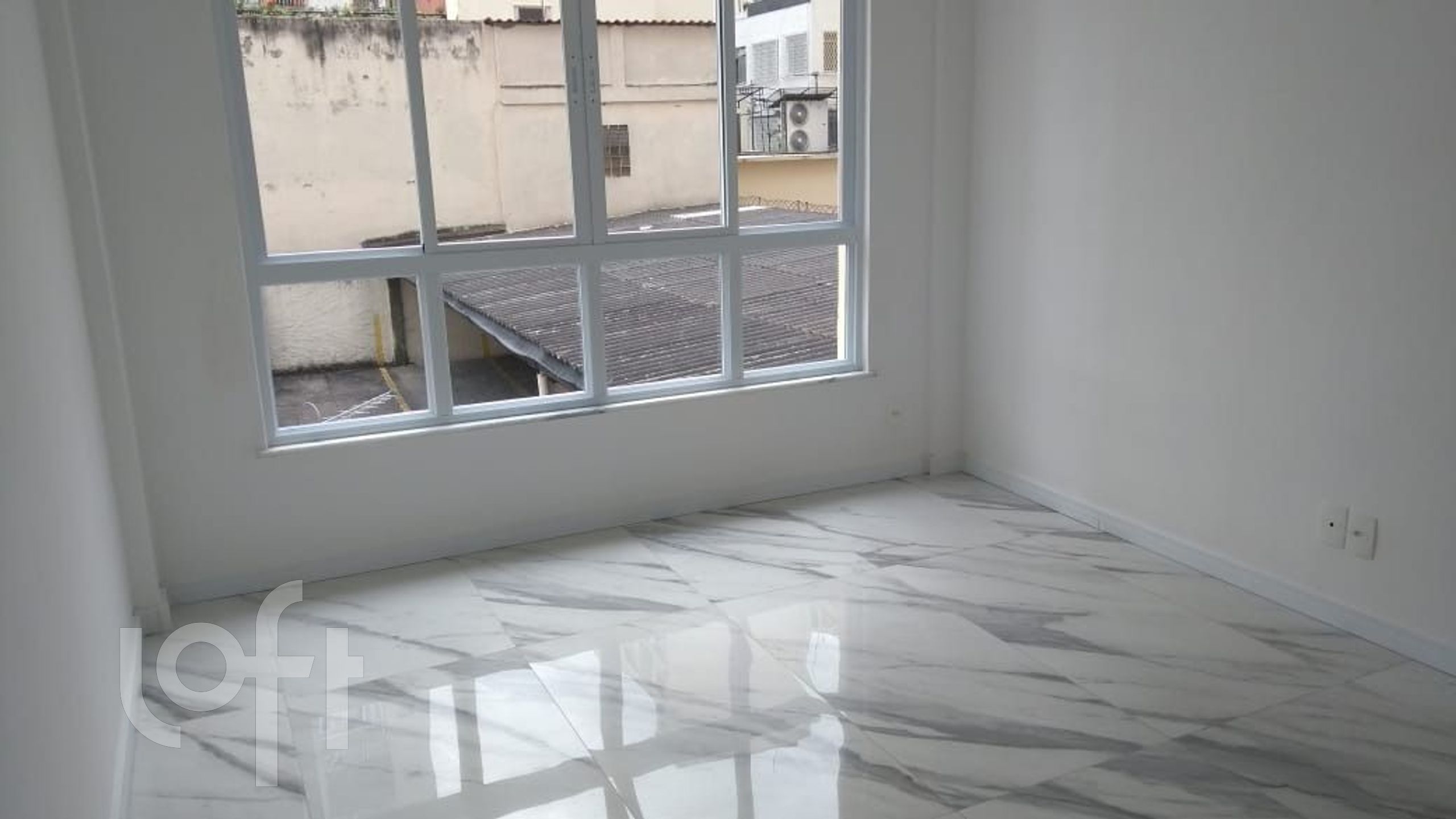 Apartamento à venda com 3 quartos, 116m² - Foto 6