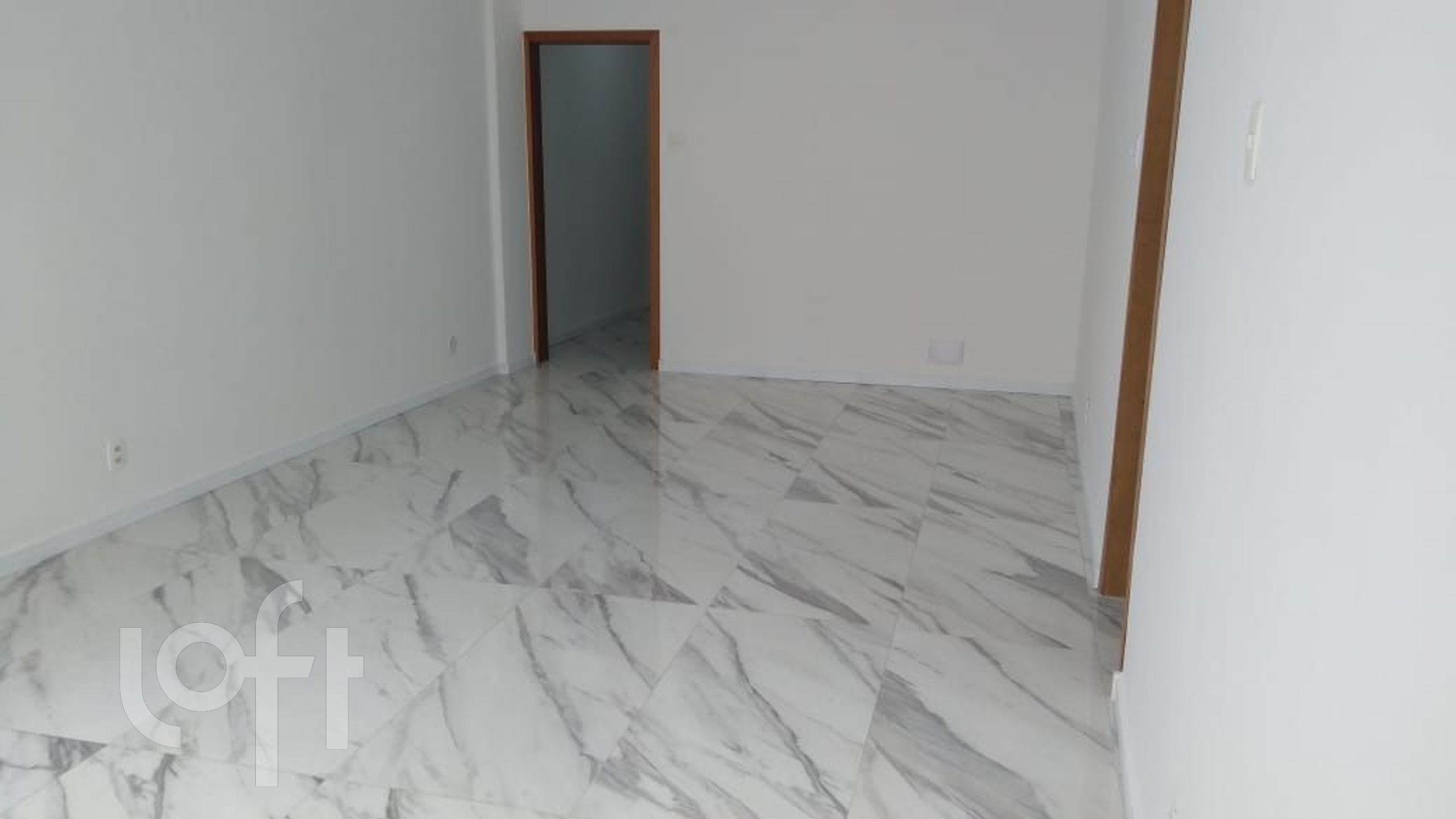 Apartamento à venda com 3 quartos, 116m² - Foto 3