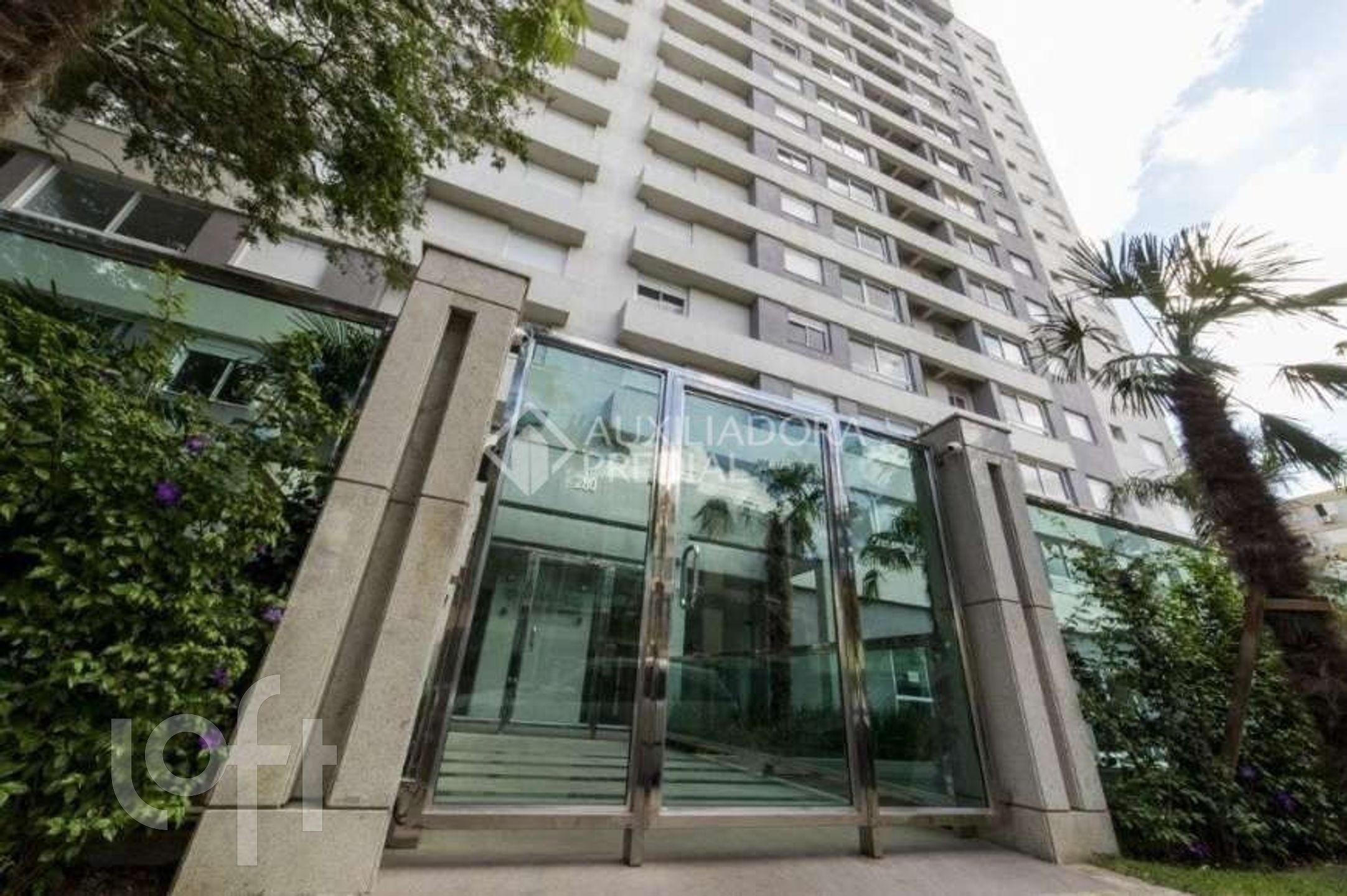 Apartamento com 71m², 3 dormitórios, 1 suíte, 2 vagas, Jardim Botânico em Porto Alegre