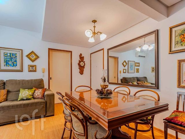 Apartamento com 65m², 2 dormitórios, 1 vaga, Menino Deus em Porto Alegre