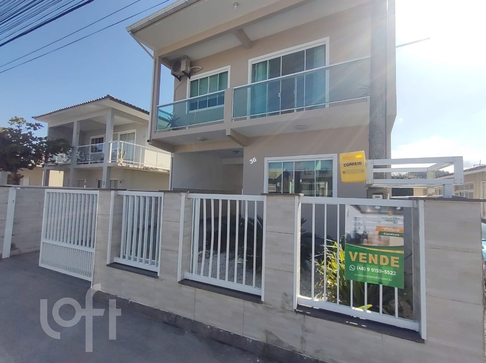 Casa à venda em Passagem do Maciambu com 200 m², 3 quartos, 1 suíte, 3 vagas