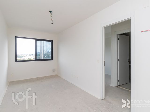 Apartamento com 43m², 1 dormitório, 1 vaga, Petrópolis em Porto Alegre