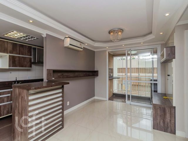 Apartamento com 62m², 2 dormitórios, 1 suíte, 1 vaga, Vila Ipiranga em Porto Alegre