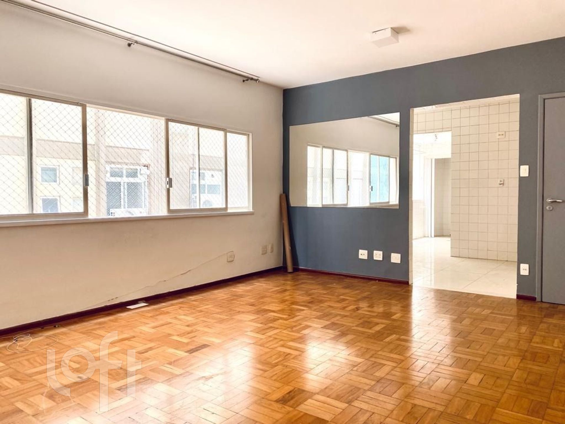 Apartamento à venda com 2 quartos, 110m² - Foto 2