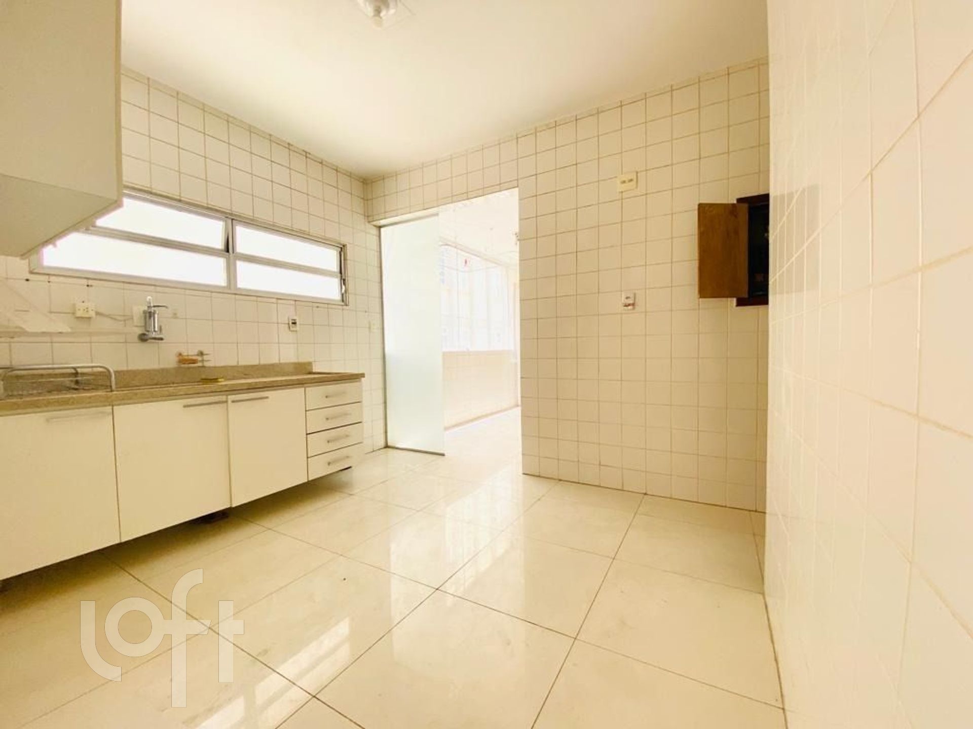 Apartamento à venda com 2 quartos, 110m² - Foto 12