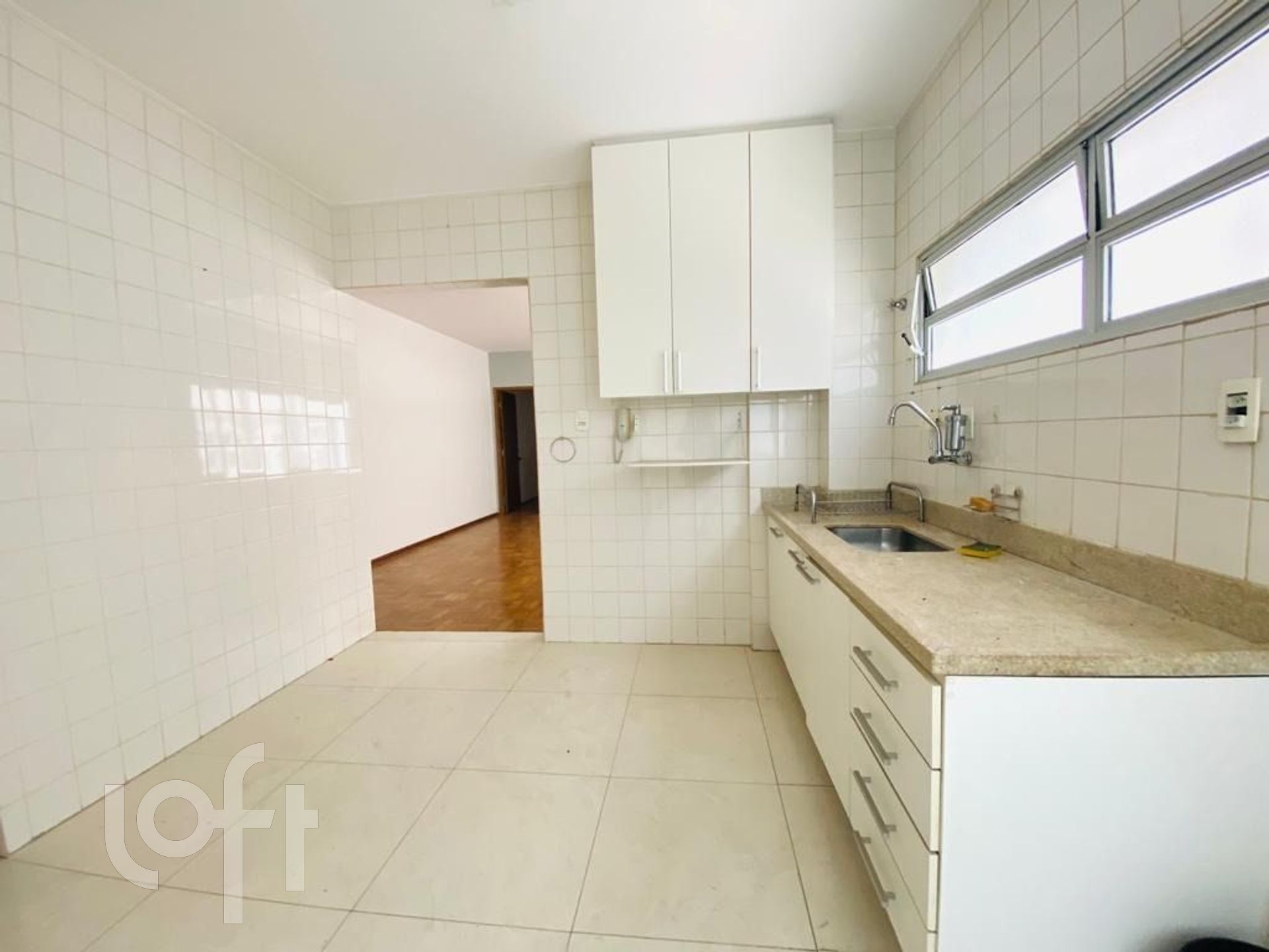 Apartamento à venda com 2 quartos, 110m² - Foto 4