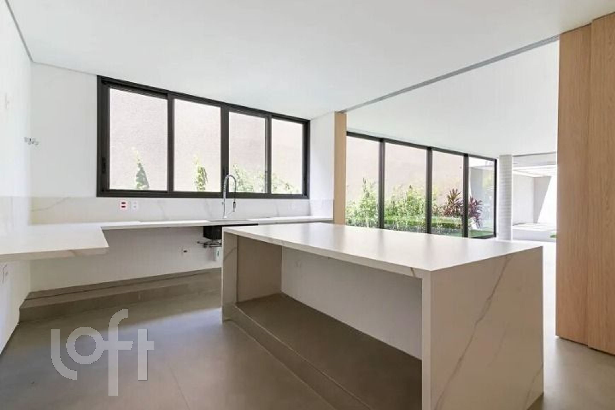 Casa à venda com 4 quartos, 560m² - Foto 15