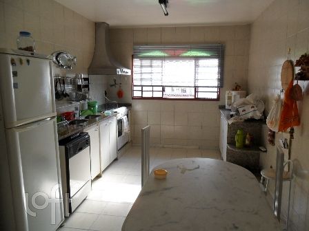 Casa à venda com 5 quartos, 300m² - Foto 13