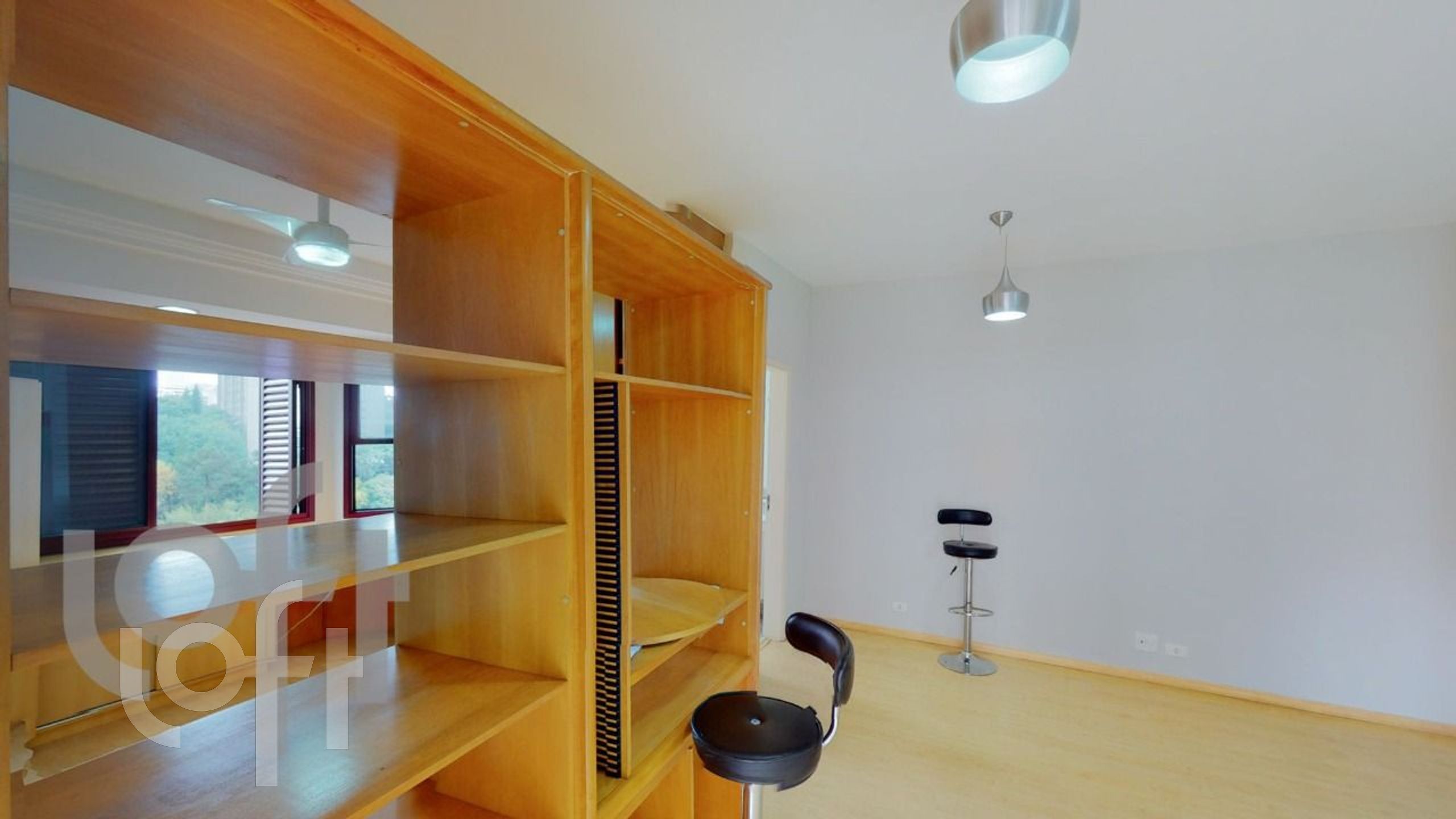 Apartamento à venda com 1 quarto, 50m² - Foto 2