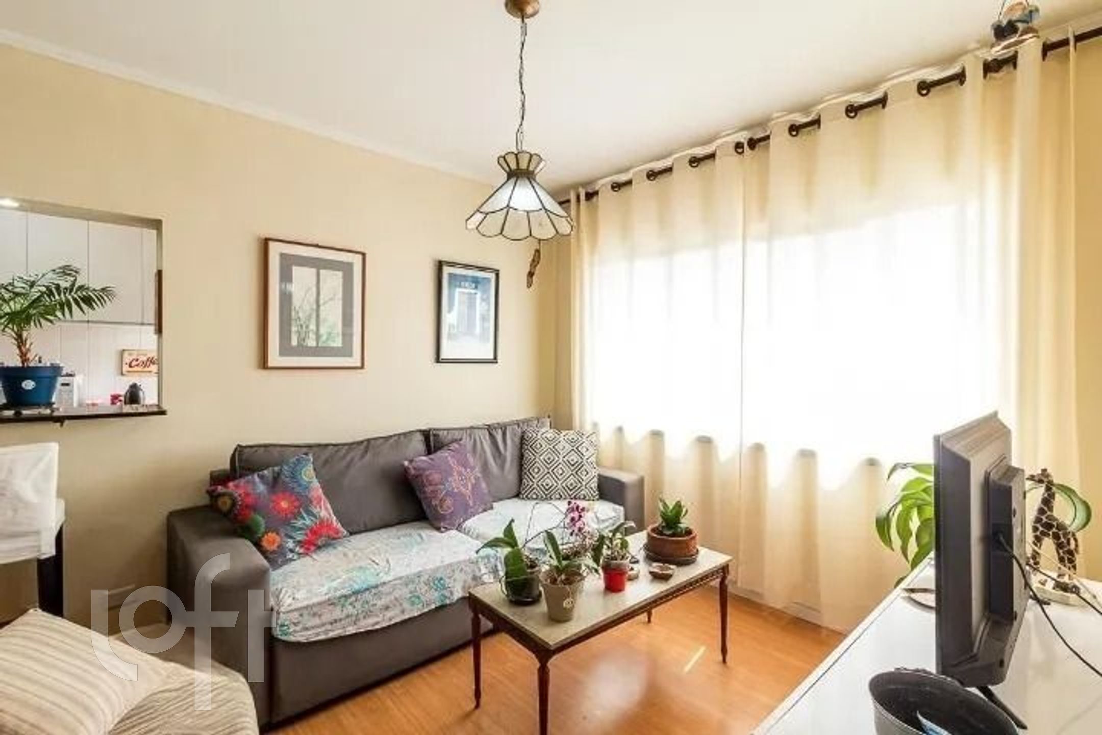 Apartamento à venda com 2 quartos, 71m² - Foto 1