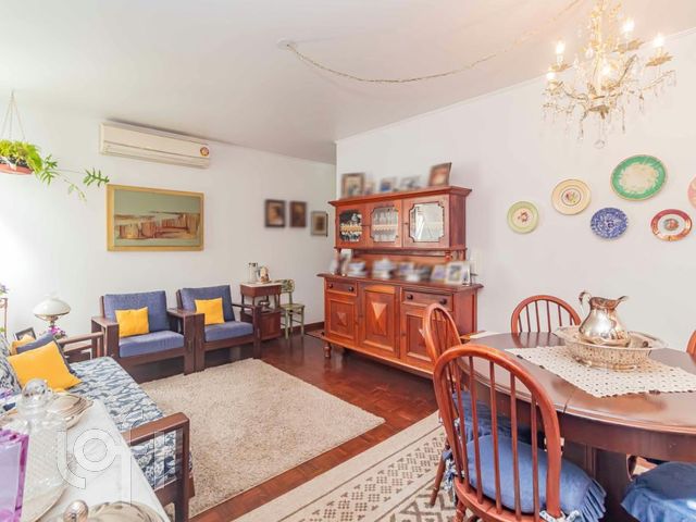 Apartamento com 102m², 3 dormitórios, 1 suíte, 1 vaga, Higienópolis em Porto Alegre