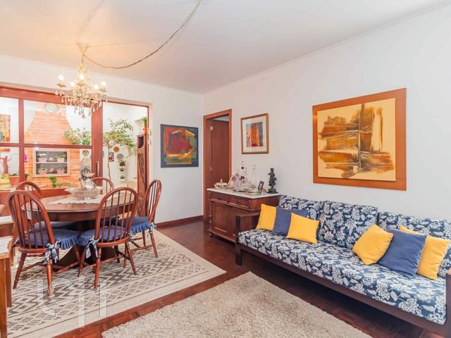 Apartamento com 102m², 3 dormitórios, 1 suíte, 1 vaga, Higienópolis em Porto Alegre