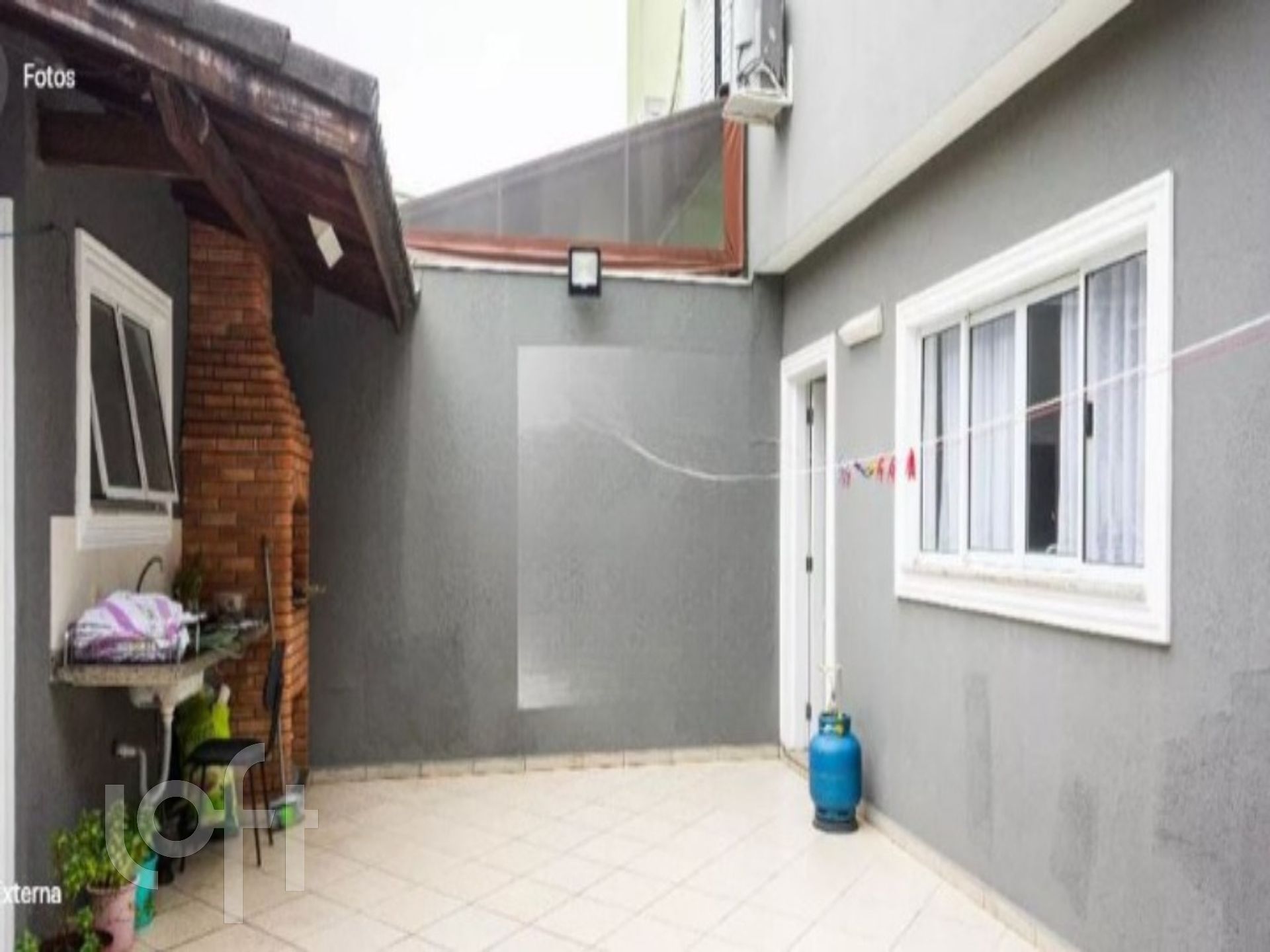 Casa à venda com 3 quartos, 300m² - Foto 4