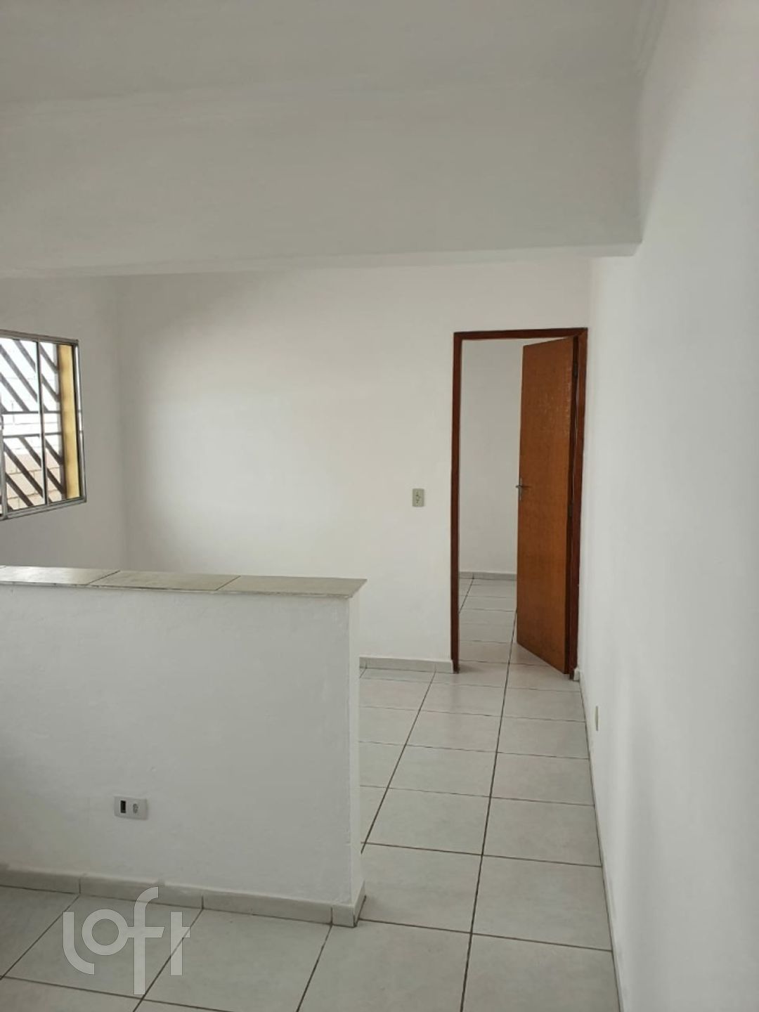 Casa à venda com 6 quartos, 250m² - Foto 9