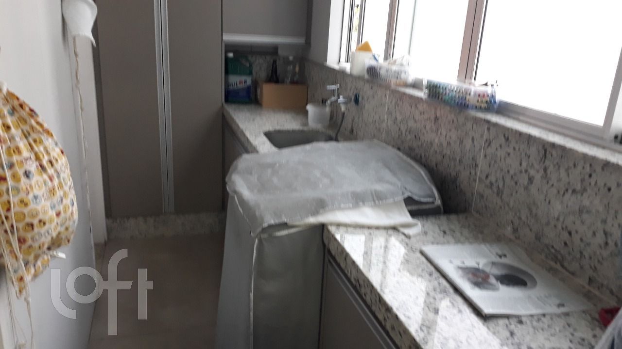 Apartamento à venda com 4 quartos, 195m² - Foto 19