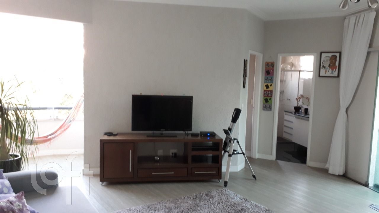 Apartamento à venda com 4 quartos, 195m² - Foto 2