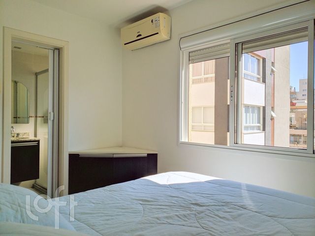 Apartamento com 58m², 2 dormitórios, 1 suíte, 2 vagas, Bom Fim em Porto Alegre