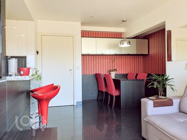 Apartamento com 58m², 2 dormitórios, 1 suíte, 2 vagas, Bom Fim em Porto Alegre