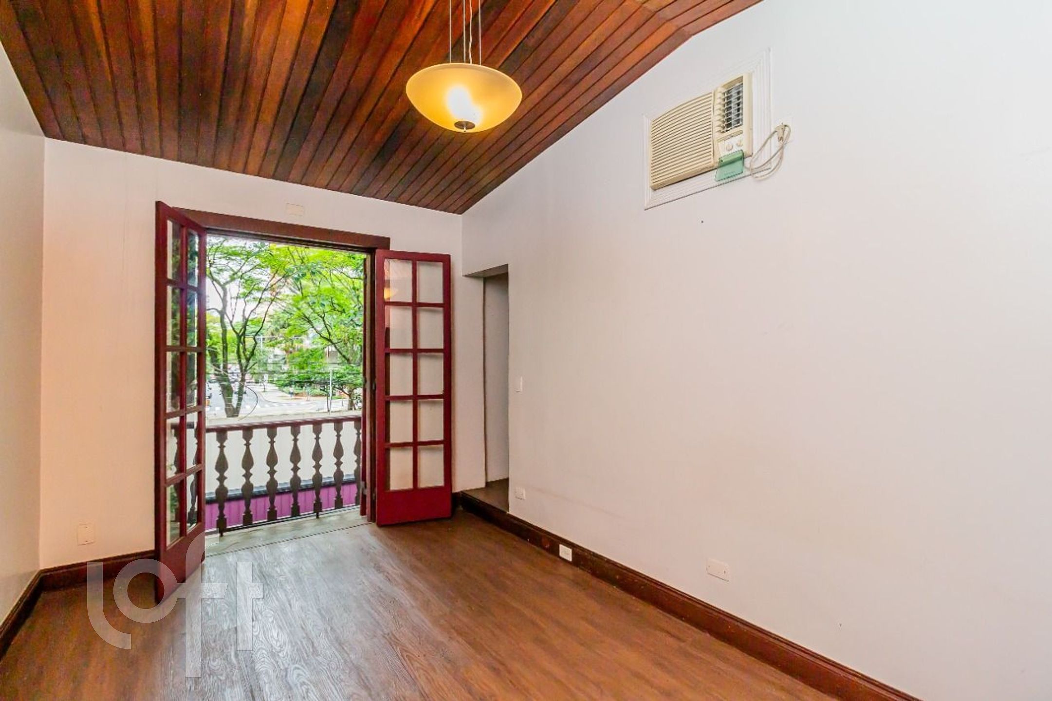 Casa à venda com 3 quartos, 232m² - Foto 25