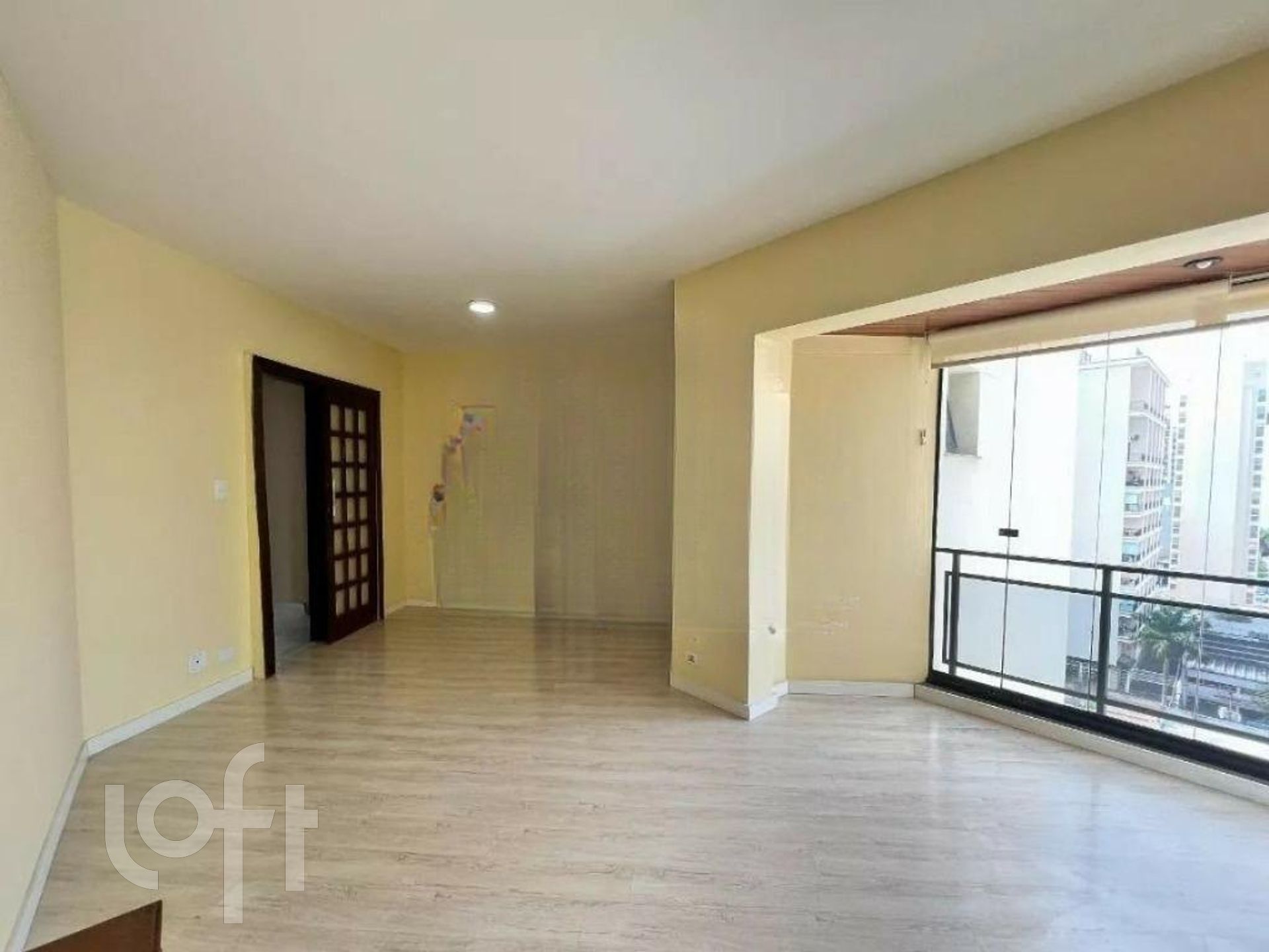 Apartamento à venda com 3 quartos, 114m² - Foto 1