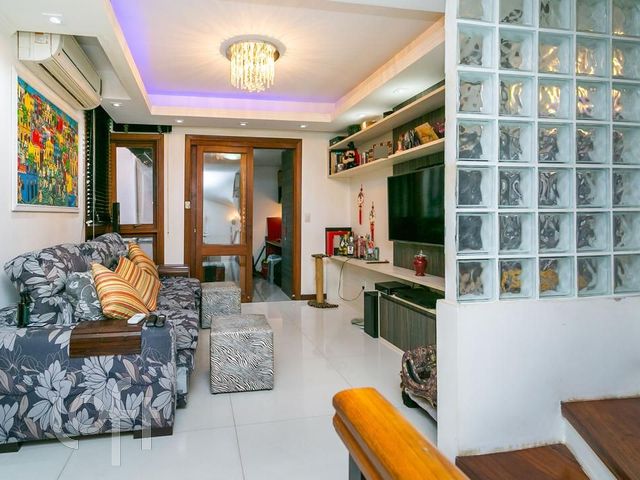 Casa em Condomínio com 160m², 3 dormitórios, 3 suítes, 2 vagas, Bela Vista em Porto Alegre