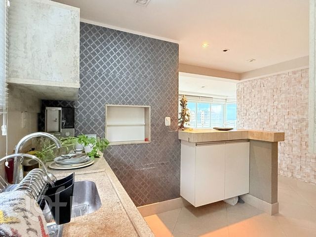 Apartamento com 90m², 2 dormitórios, 2 suítes, 2 vagas, Higienópolis em Porto Alegre