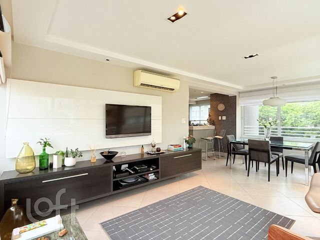 Apartamento com 90m², 2 dormitórios, 2 suítes, 2 vagas, Higienópolis em Porto Alegre