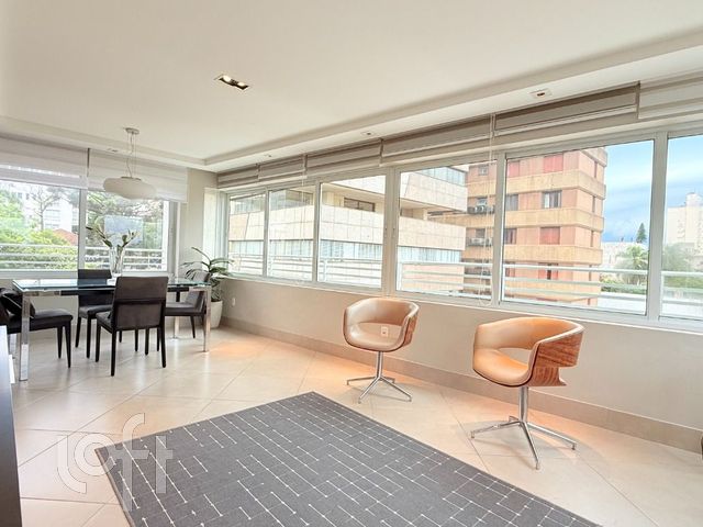 Apartamento com 90m², 2 dormitórios, 2 suítes, 2 vagas, Higienópolis em Porto Alegre